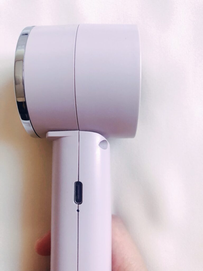 側面のUSBポート