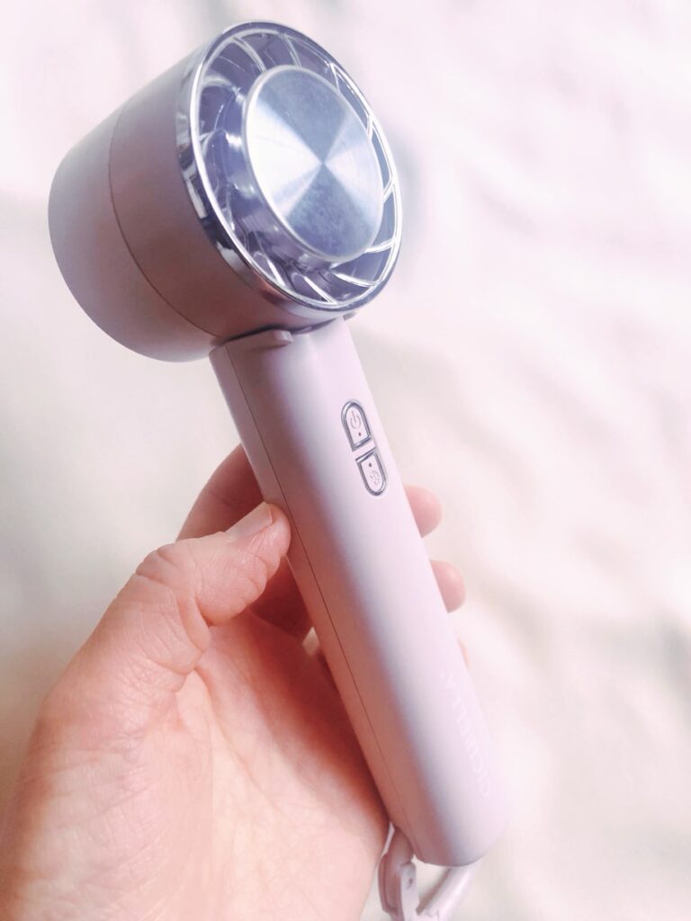 手に持ったところ