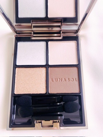 ルナソル　アイカラーレーション15 Flawless Clarity　４色アップ