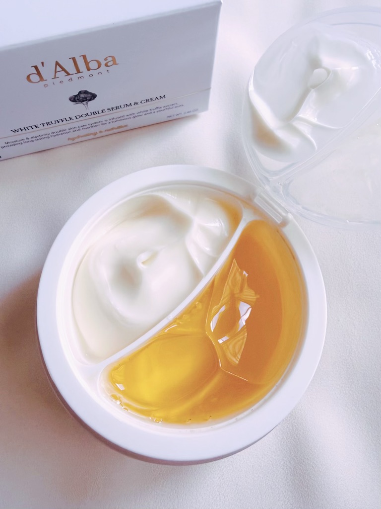 d'Alba ホワイトトリュフ ダブル セラム＆クリーム　内蓋を開けてセラムとクリームが見えるところ（テクスチャ）